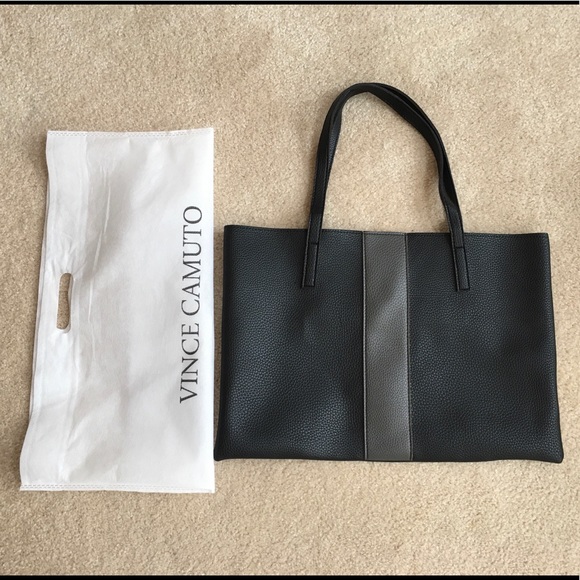 Vince Camuto tote - Picture 1 of 1
